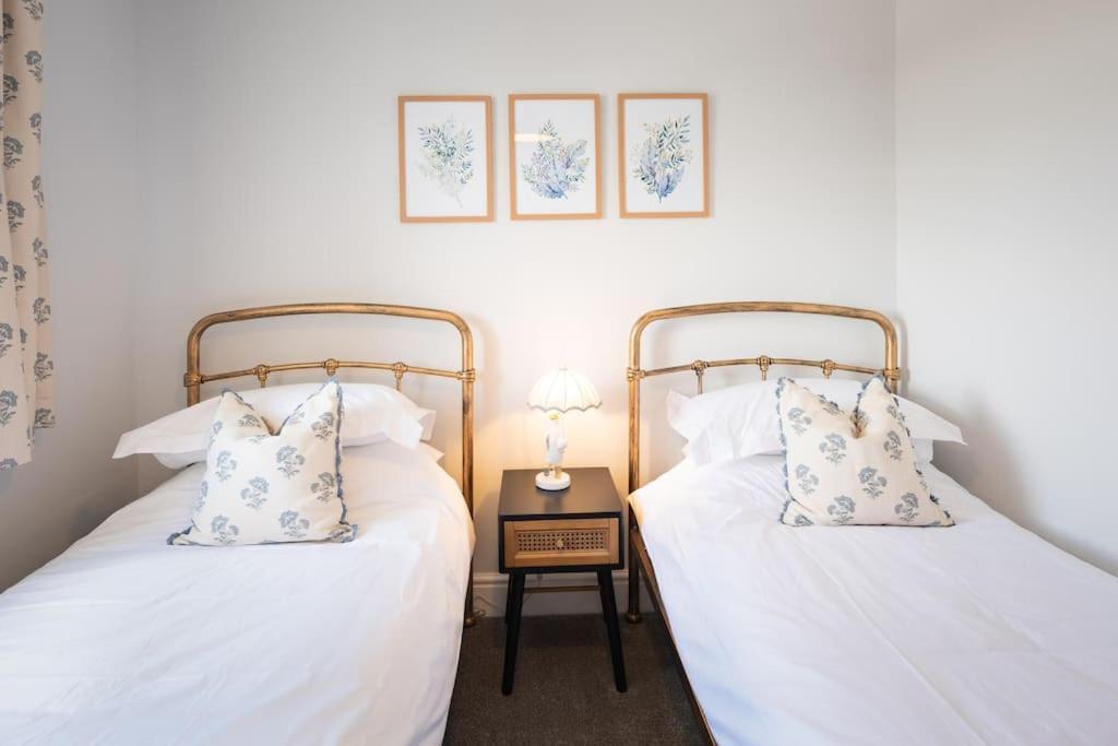 *Brand New* Olive Grove Cottage 托基 外观 照片