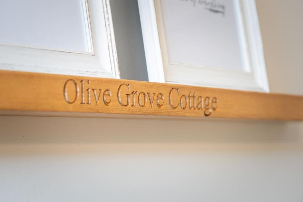 *Brand New* Olive Grove Cottage 托基 外观 照片